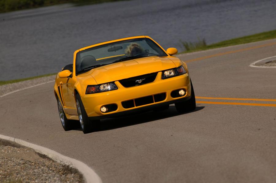  Ford Mustang SVT Cobra Convertible 2002 года  (фото 14 из 103)